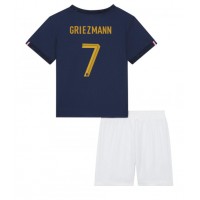 Frankrike Antoine Griezmann #7 Replika babykläder Hemmaställ Barn VM 2022 Kortärmad (+ korta byxor)